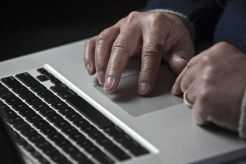 Témoignage : Fraudes sur sites de rencontre - Récit d'une escroquerie